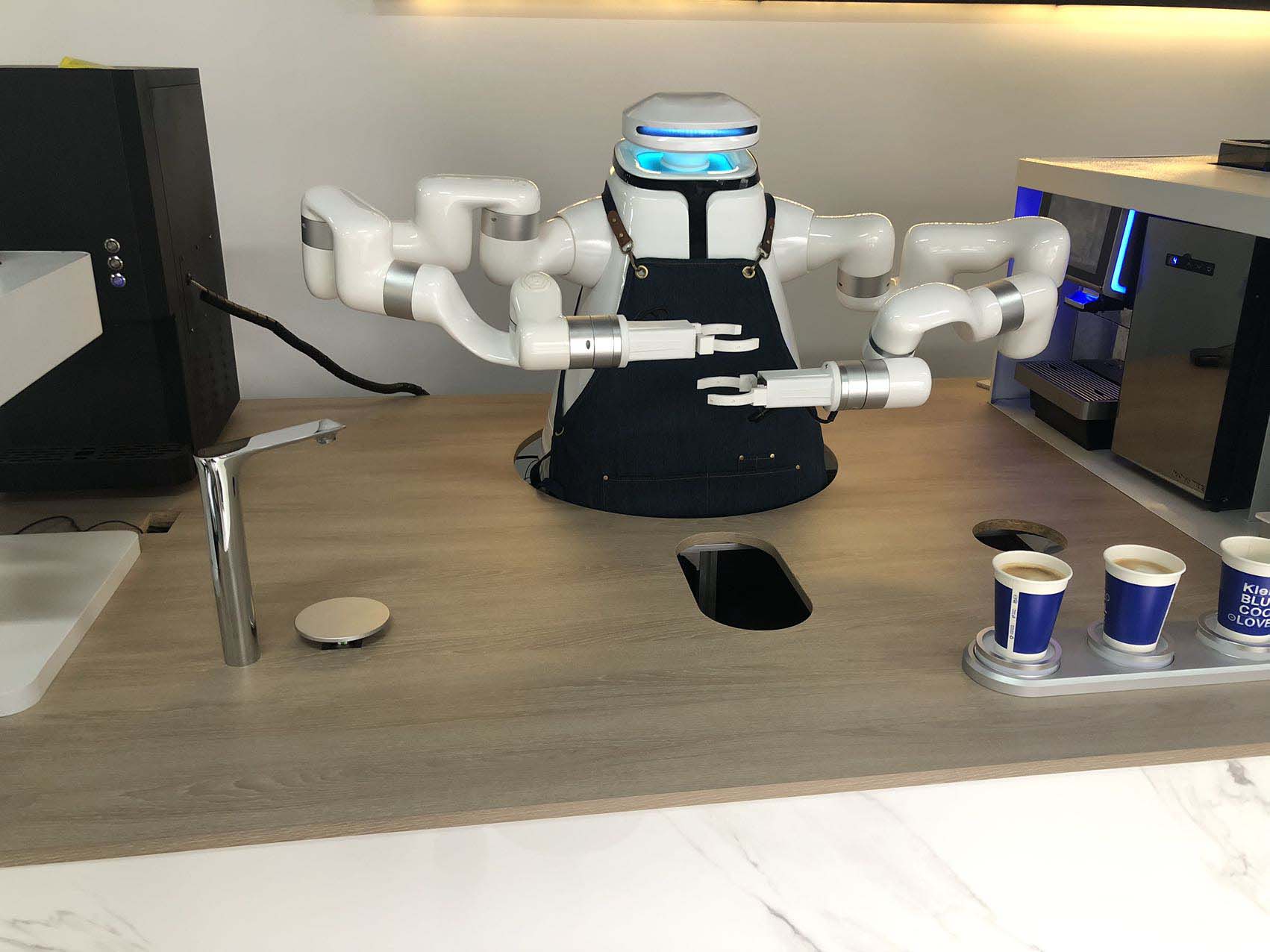 robot cafetero