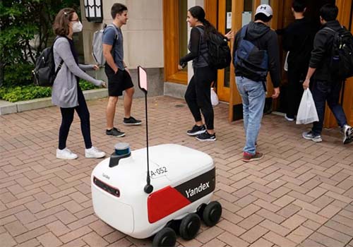AMR Robots entrega comida en la calle, ¿se reemplazarán los trabajos de comida para llevar?